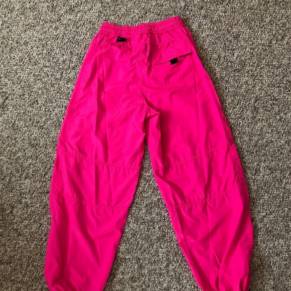 Aritzia / TNA shell joggers - Picture 4 of 7